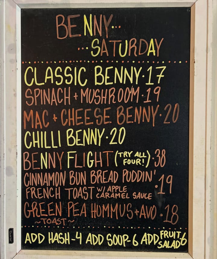 benny saturday! 🥚🩷